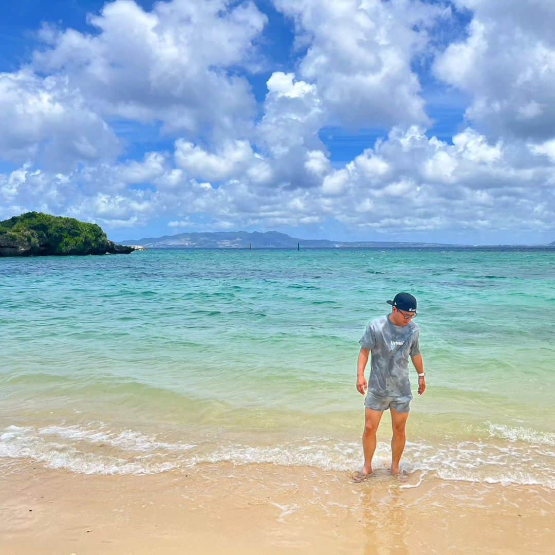 横山裕之さんのインスタグラム写真 - (横山裕之Instagram)「沖縄をやっちゃってました👺  ええDAY‼️  #沖縄 #パンケーキ #パニラニ #せーふぁーうたき  #てんぐ #横山ミル」7月27日 13時43分 - tengu_yokoyama