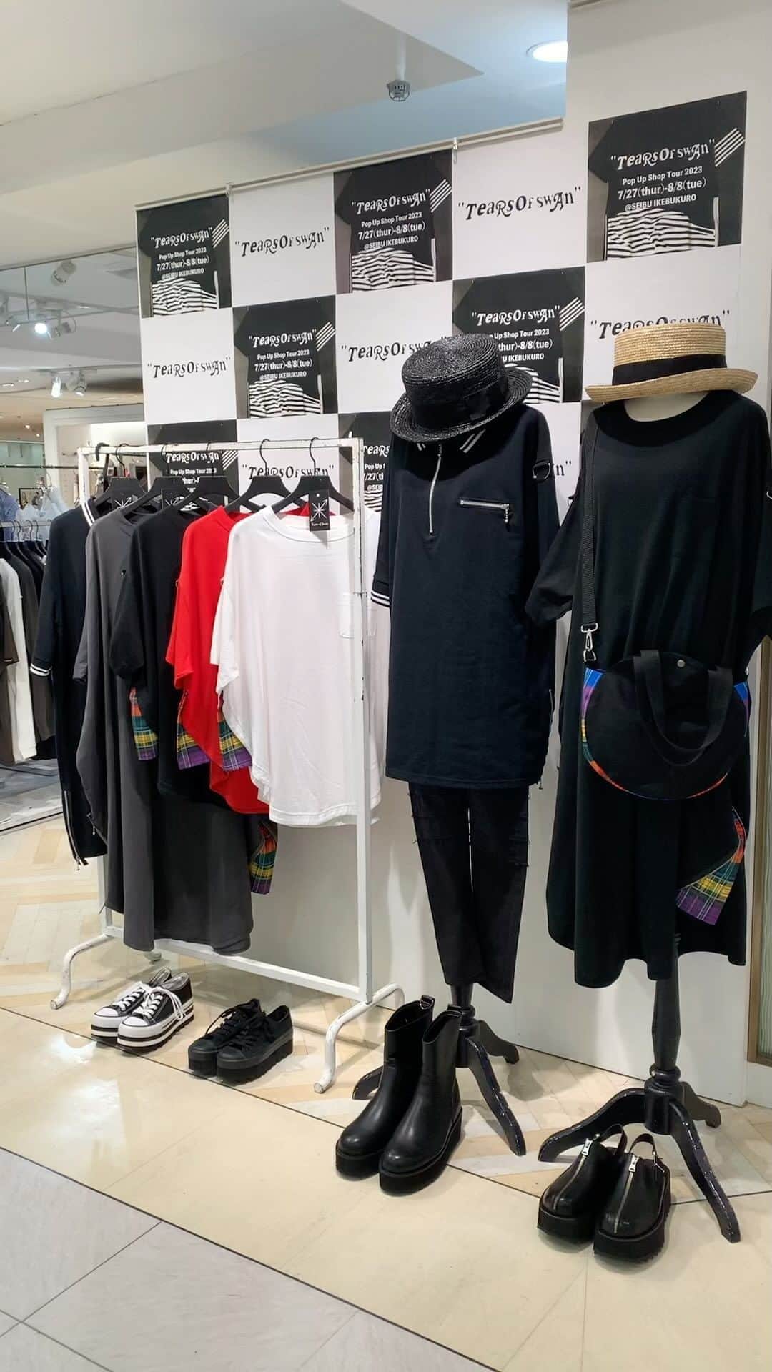のインスタグラム：「POP UP SHOP TOUR@西武池袋、初日です!! 様々なブランドとのコラボアイテム、新作アイテム等もご用意して、店頭にて皆様のご来店をお待ちしておりますので宜しくお願い致します😊🏬  TEARS OF SWAN POP UP SHOP 2023@SEIBU IKEBUKURO  DAY:2023.7/27(thur)〜8/8(tue) TIME:10:00〜21:00 PLACE:豊島区南池袋1-28-1 SHOP:西武池袋本店3階（南ゾーンB10） イベントスペーススプリットリング TEL:03-6303-2056(お問い合わせ電話番号/Tears of Swan atelier shop) WEB:www.tearsofswan.com  @tears_of_swan  #tearsofswan #popupshop  #10thanniversary  @ikesei_eventspace  #seibuikebukuro  #西武池袋本店 #西武池袋 #イケセイ #スプリットリング」