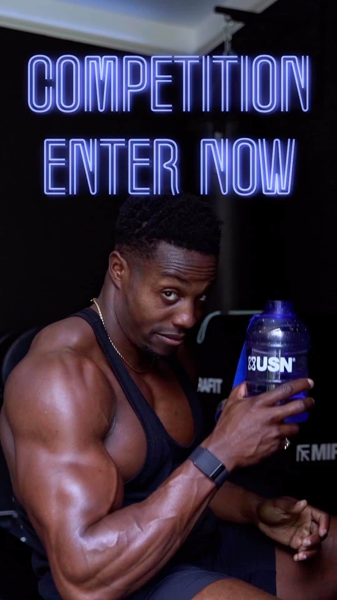 ハリー・アイキネス＝アリエティのインスタグラム：「It’s #Competition time! Do you want to, move better, lift better, recover better? USN has partnered up with Hyperice to Optimise your recovery and take your training up a notch!  We have an amazing giveaway, which you won’t want to miss.  We’re giving away:   💙A years supply of best-selling protein powder Blue lab whey in 6 flavours of your choice 💙A years supply of our best-selling pre workout B4 bomb 💙USN Shakers 💙Trust cookie protein bars 👌Hypervolt 2 Pro ❤️Venom Go 💪Hypersphere Mini 🙌Hypervolt Case . . All you need to do is 👇 🎁 Like this post 🎁 Tag a friend (more tags = more entries) 🎁 Make sure you’re following us @usnuk and @hyperice . Competition closes 02/08/23. The winner will be announced on 3rd August!   #win #recover #sport #fitness」