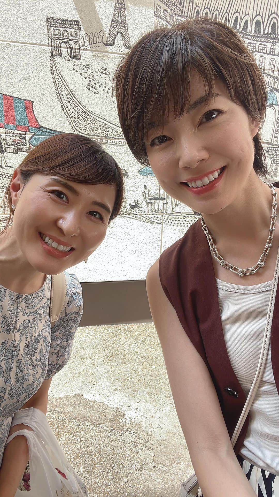 桐島瑞希のインスタグラム：「恭子さんとサクッとランチー🥰 久しぶりの元町、新しい発見もあり、またゆっくり訪れたい🥰(暑くなくなったら🥵)」