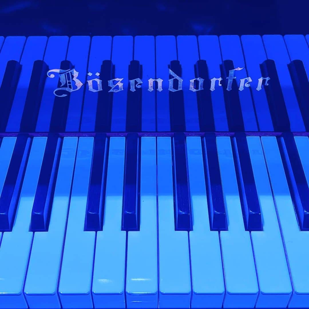 上杉洋史のインスタグラム：「43589-691 model 290 #piano #bosendorfer #venue #todayspiano #instapiano #pianophotography #concert #iwasakihiromi #hiromiiwasaki」