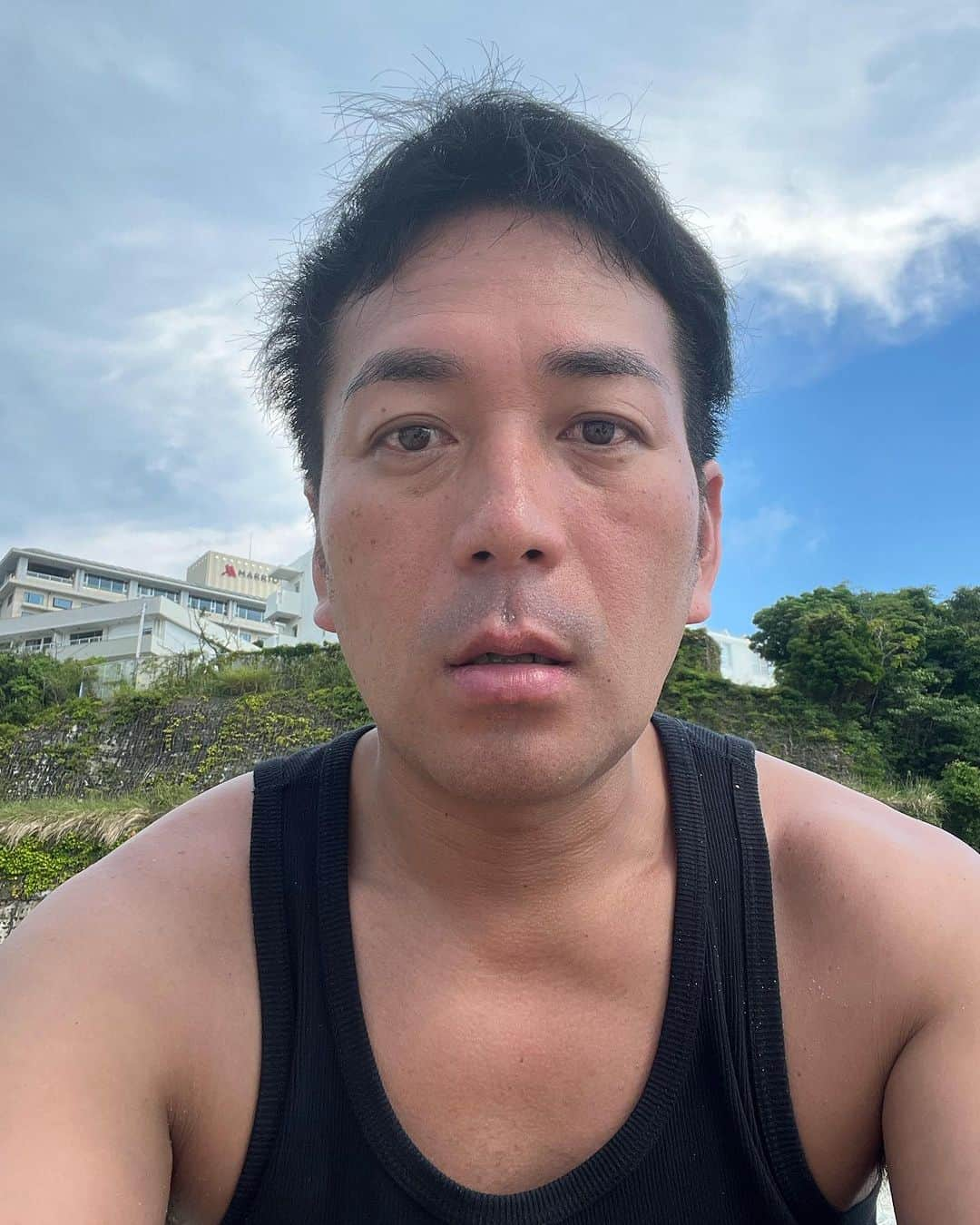 武智正剛さんのインスタグラム写真 - (武智正剛Instagram)「今日和歌山県白良浜行きました。 天気も海も何もかも最高！！ #散々泳いで帰ろうかってなった瞬間雨降り出して雷鳴り始めた #ナイスタイミング #また来年も来たい #スーパーマラドーナ武智 #タナからイケダ田辺 #ヘンダーソン中村 #ダブルアートしんべぇ #白良浜」7月27日 15時58分 - supamaradonatake