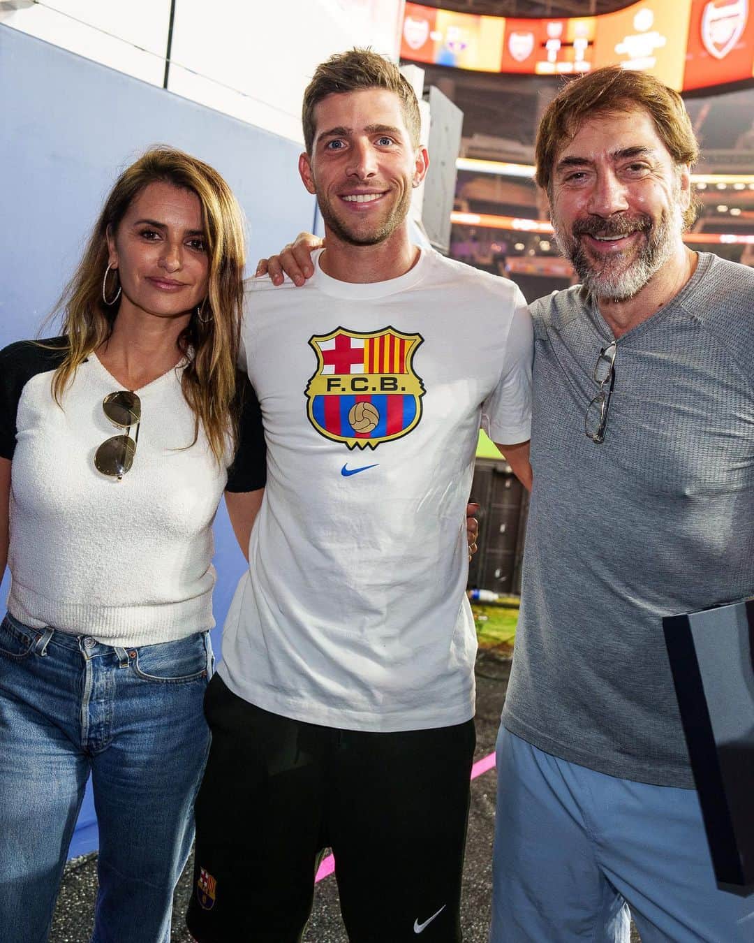 セルジ・ロベルトのインスタグラム：「1st game of preseason! Primera toma de contacto! A trabajar duro y a por el siguiente! 💪🏼」