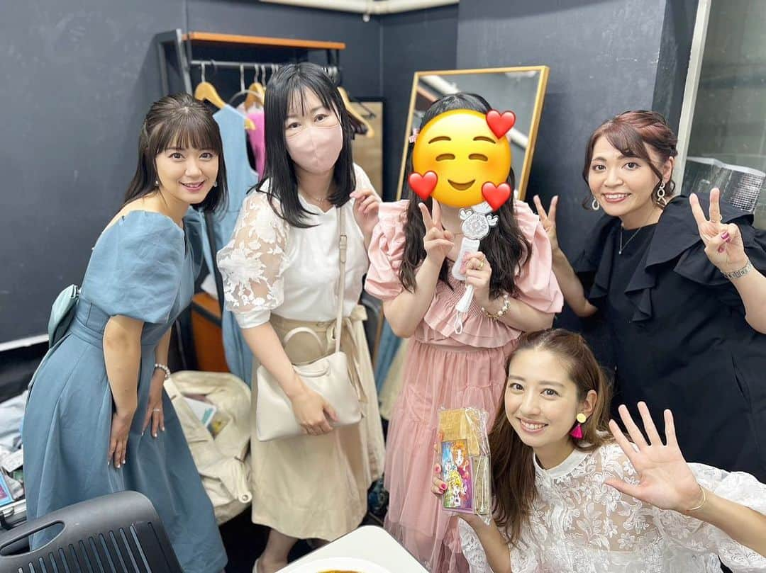 中田あすみさんのインスタグラム写真 - (中田あすみInstagram)「改めて。 ぴちぴちピッチスペシャルイベント楽しかったな〜☺️✨ 20周年て本当すごい。 1部では「恋はなんだろう」2部では「Splash Dream」を歌わせて頂きました🙇‍♀️  トークコーナーも懐かしい話に盛り上がりました🥹 新たなぬいぐるみの発売や、ピッチカフェ改め、「パールボイス♡カフェ」の開催の発表などなど嬉しいこともいっぱい🫶✨  花森ぴんく先生、「なないろメモリー」の優莉さんにもお会いできました🥺💗 そして皆さん、たくさんのお手紙やプレゼントもありがとうございます！！✉️🎁✨ 住所が分かる方にはお返事お送りしますので、今暫しお待ちくださいませ…🙏💦  当日立ち寄れなかったショップに、今日行ってきましたー！😍 はぁ♡やっぱり描き下ろしのイラスト可愛すぎる。。 今回はクリアファイルとトレカを購入☺️ トレカは「愛のベビー」👶 なんだか今の私にピッタリな1枚が出た気がします🤣w  一先ず次のピッチの楽しみはcafeですね！✨どんなメニューが出るのか楽しみ🤤🎵 まだまだピッチの応援、よろしくお願いいたします！  #ぴちぴちピッチ #スペシャルイベント #久々歌ったけど #るちあの曲キー高過ぎてビックリした #パールボイスcafe #9月開催 #描き下ろしイラスト素敵 #ショップは31日までです #お時間ありましたらぜひ」7月27日 22時44分 - asumi.nakada