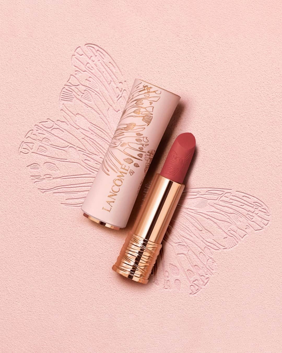 Lancôme Officialさんのインスタグラム写真 - (Lancôme OfficialInstagram)「Celebrate the dance of butterfly lovers with Lancôme L’Absolu Rouge Drama Matte for this year’s Qixi festival. The dazzling dance of butterflies reveals two new shades: 200, an exuberant earthy burgundy nude and 292, a lively rose nude hint. Together with the forever trendy carrot red shade 196, they are available in a limited edition case and adornment made for all butterfly lovers. Shades feature in order: shade 200, shade 292, shade 196. #Lancome #LAbsoluRouge #Lipstick #LimitedEdition」7月27日 18時00分 - lancomeofficial