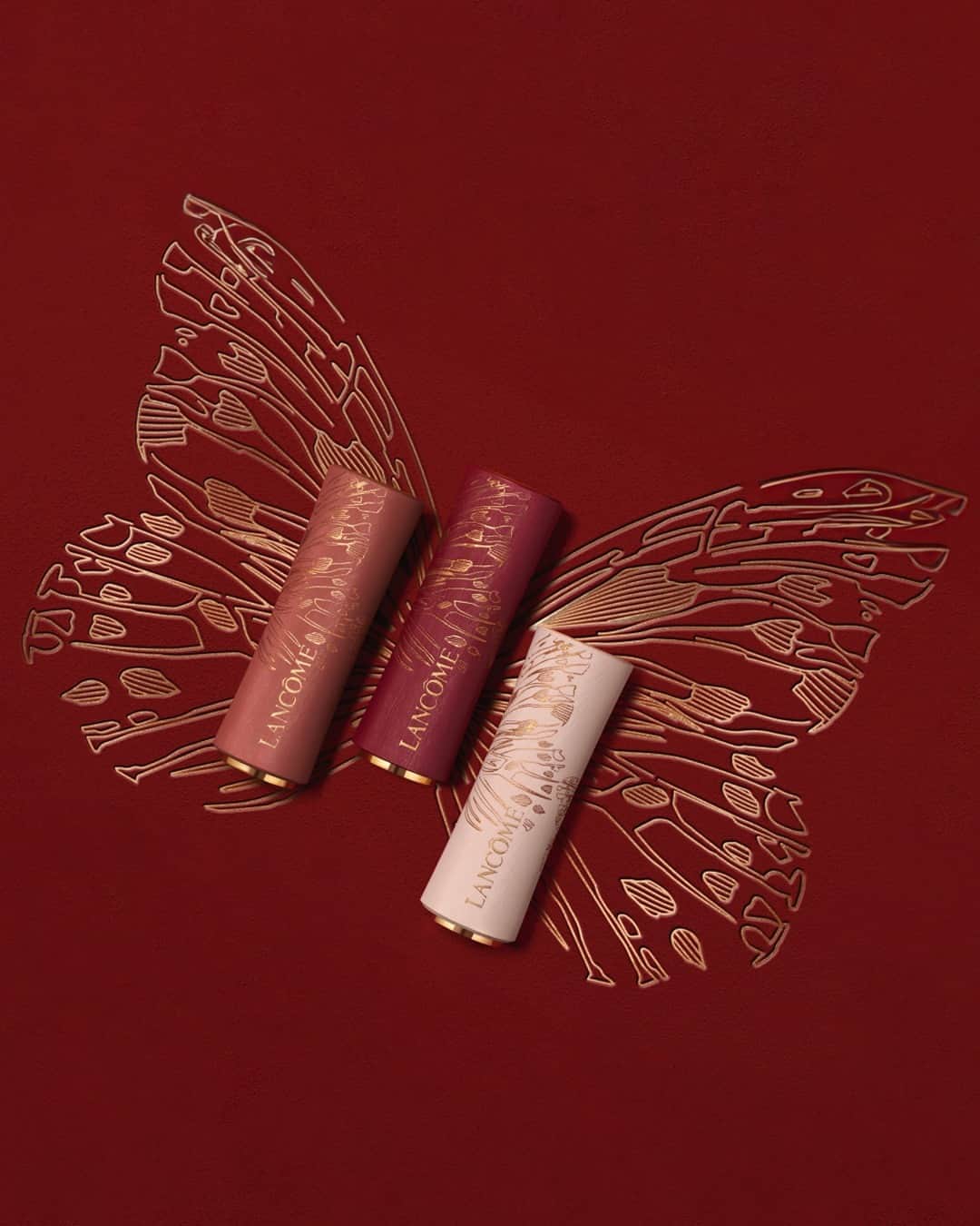 Lancôme Officialさんのインスタグラム写真 - (Lancôme OfficialInstagram)「Celebrate the dance of butterfly lovers with Lancôme L’Absolu Rouge Drama Matte for this year’s Qixi festival. The dazzling dance of butterflies reveals two new shades: 200, an exuberant earthy burgundy nude and 292, a lively rose nude hint. Together with the forever trendy carrot red shade 196, they are available in a limited edition case and adornment made for all butterfly lovers. Shades feature in order: shade 200, shade 292, shade 196. #Lancome #LAbsoluRouge #Lipstick #LimitedEdition」7月27日 18時00分 - lancomeofficial