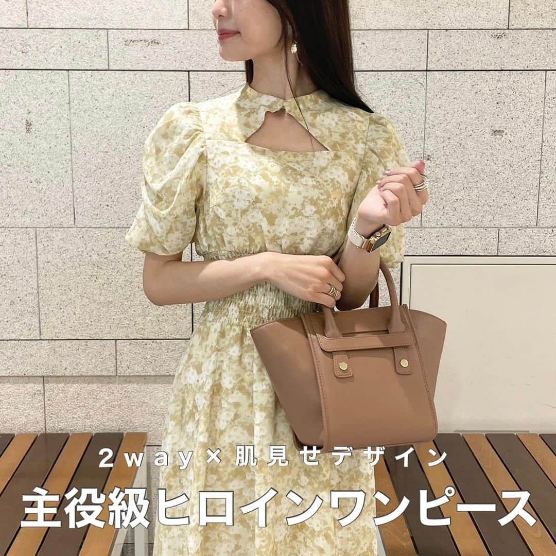 MERCURYDUOのインスタグラム：「【NEW ARRIVAL】  ／ 　今だけ！ 　人気アイテムが10%OFF ＼  ⁡ #2wayウエストシャーリングプリントワンピース color:yellow/off-white/beige size:S/M  ※お気に入り追加でポイントプレゼント！  ⁡ アイテム詳細やポイントGETは  @mercuryduo_stylingのTOP リンクからCHECK出来ます。  ＿＿＿＿＿＿＿＿＿＿＿＿＿＿＿＿＿＿＿＿＿＿＿＿＿＿  ⁡ @mercuryduo_com   #MERCURYDUO #公式通販RUNWAYchannel #マーキュリーデュオ  ＿＿＿＿＿＿＿＿＿＿＿＿＿＿＿＿＿＿＿＿＿＿＿＿＿＿ #ワンピース#ワンピコーデ#ワンピースコーデ#夏ワンピ#柄ワンピース#肌見せ#肌見せコーデ#2way#デートコーデ#モテコーデ#olコーデ#推し活コーデ#推し活#カフェ活#カフェコーデ#参戦服#大人可愛いコーデ#大人フェミニンコーデ#お出かけコーデ」