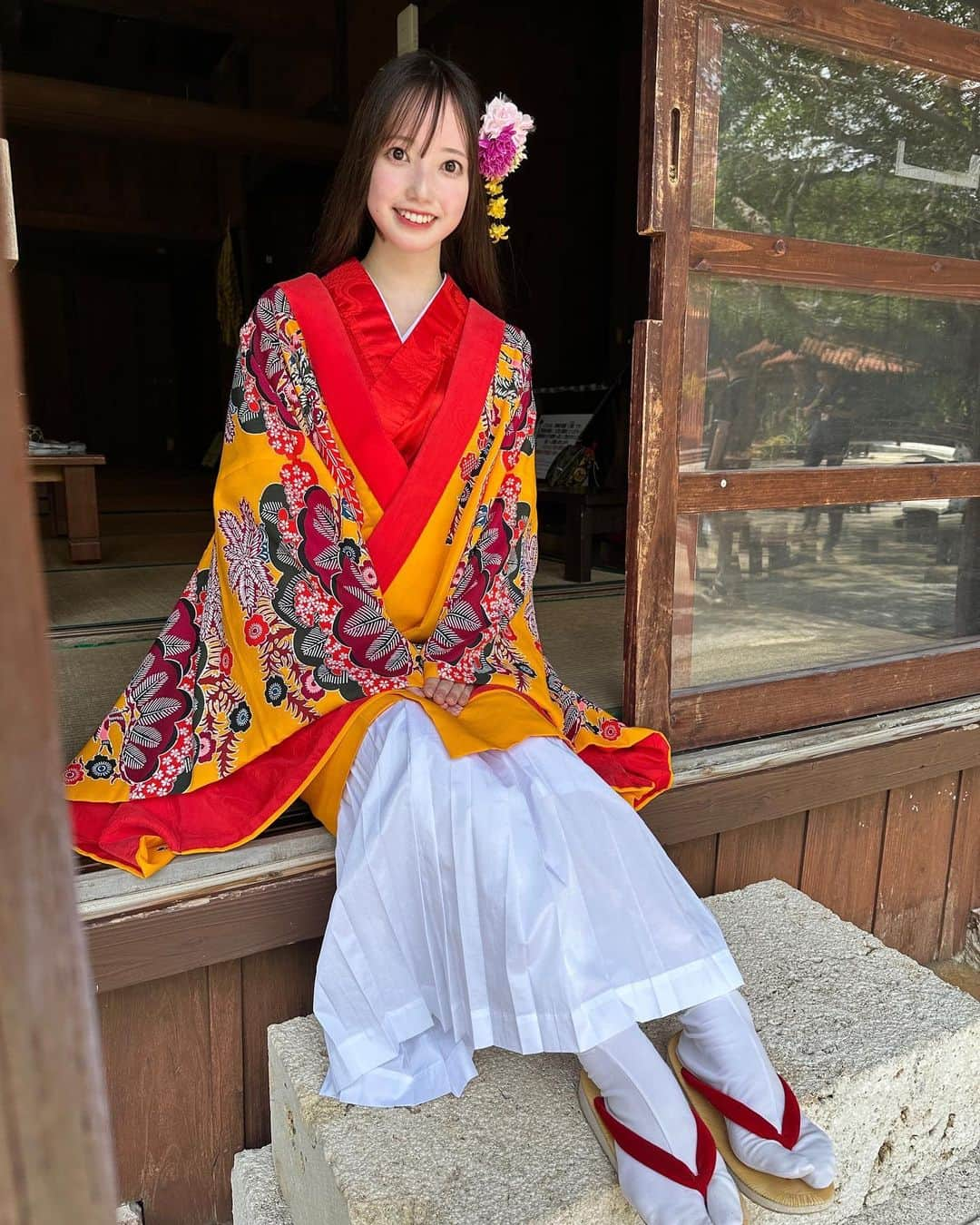 石井奏美さんのインスタグラム写真 - (石井奏美Instagram)「めんそーれ🌺 あさって29日（土）あさ9時25分📺 シアワセ気分内で沖縄特集が放送されます！  今回はANAの 「高松一那覇線就航30周年記念PR大使」 として沖縄の魅力的なスポットを 沢山リポートしてきました🏝️  是非この夏は高松空港から沖縄へ✈️  #沖縄#沖縄旅行#那覇#琉装#おきなわワールド #okinawa#japan#japantrip#japantravel #香川#高松#岡山#アナウンサー」7月27日 18時32分 - ishii_kanami