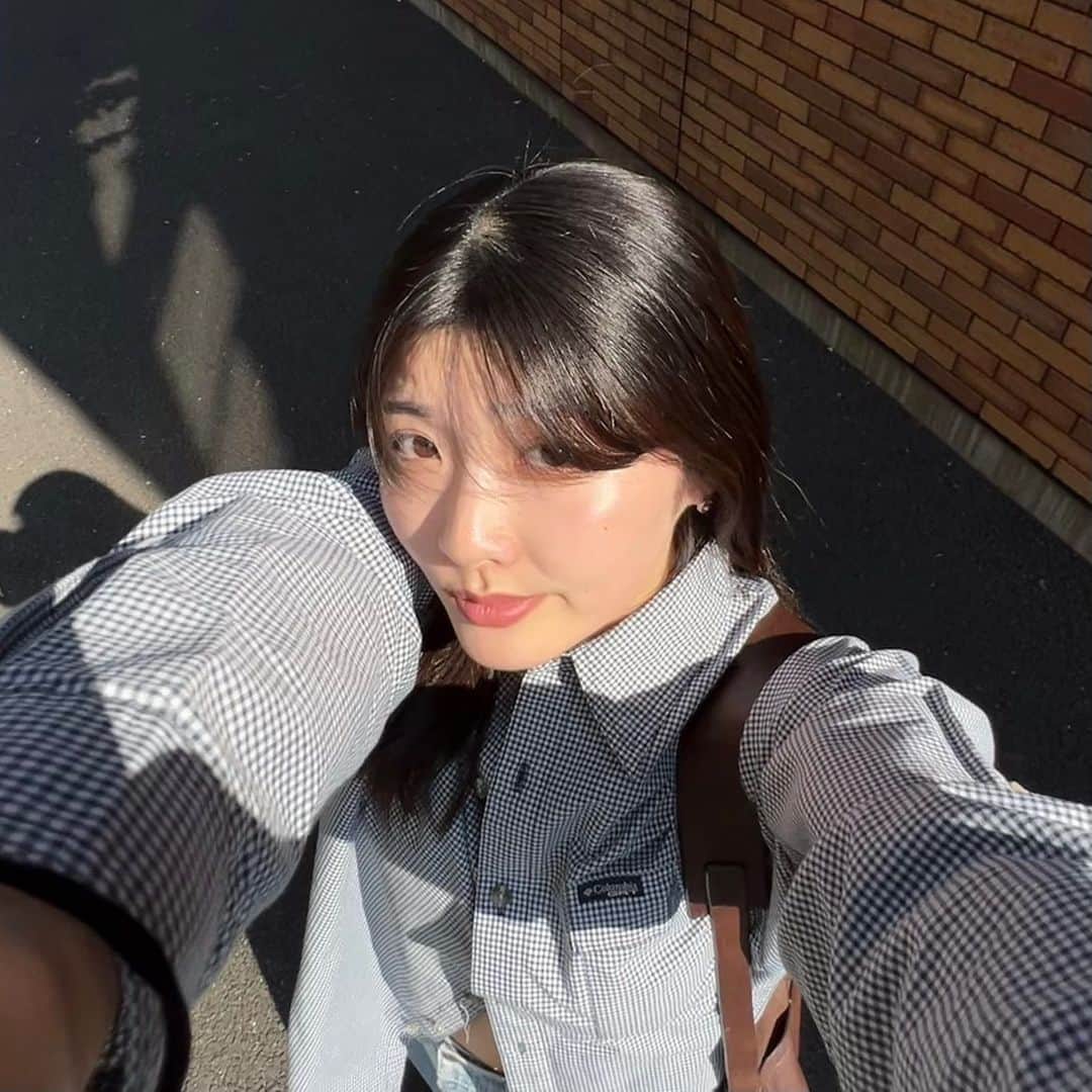 のインスタグラム：「韓国でNo. 1のパフュームシャンプー @kerasys_japan ˊˎ˗ ⁡ ⁡ ヘアケアも、長時間香りも続くから 今まで使っていたヘアミストはおさらば！ 出かける準備の時短成功 ˆoˆ 嬉 ⁡ ⁡ とくに、香水好きな方には エレガンスアンバーの香りおすすめかな？ 600mlと大容量なのにコスパも良き！ 新大久保でサンプリングイベントも やるらしいので気になった方はぜひ⌇୨୧ᐝ ⁡ ⁡ ⁡ 「KERASYS SAMPLING EVENT」 開催場所：SKIN GARDEN 開催日：7/28 ~ 7/29 （※抽選時間は、12:00~16:00まで‼︎） もう使っているよ〜って方いるかな？ㅎㅎ ⁡ ⁡ #KERASYS#ケラシス#パフュームシャンプー #エレガンスアンバーパフューム#香水シャンプー#いい香りのシャンプー＃フレグランスシャンプー #シャンプーおすすめ」