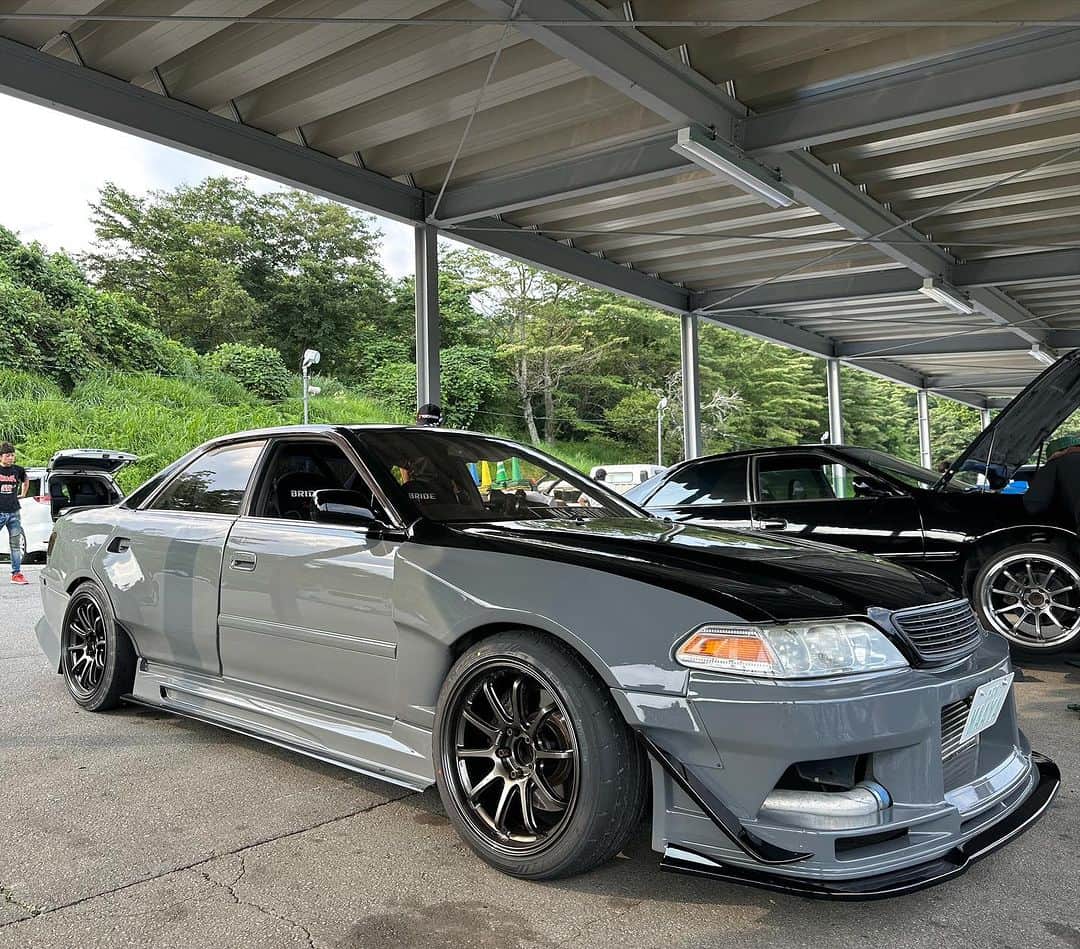 織戸学のインスタグラム：「久しぶりのdriftを enjoy  もう少しカッコ良く仕上げて行こう  カザマオートさん エアロパーツ最高  今回履いたタイヤ ADVAN APEX V601  ちょうど良いグリップ感とストリート感は 良いね👍  まだまだ直すところ たくさんだ、  まずいものに 手を出してしまったか  #maxorido #drift   @kazama_auto  @bride_japan_drift  @yokohamawheel   @130ryokohama」