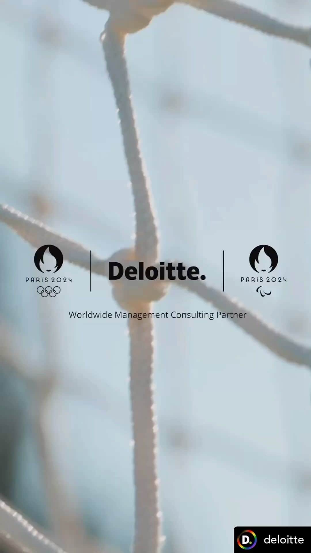 徳南堅太のインスタグラム：「パリ五輪まであと１年🇫🇷  世界で活躍するDeloitteアスリート達に刺激を貰いながら日々精進していきます💪🏽  #teamdeloitte #paris2024 #fencing #deloitte #japan」