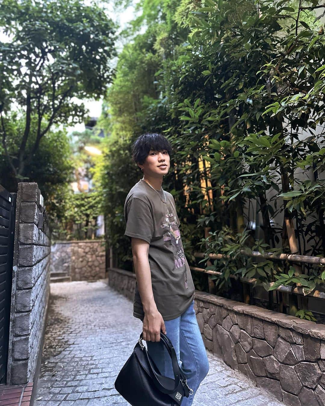 TAIYUのインスタグラム：「🥵💦☀️  黒髪にしました🙃」
