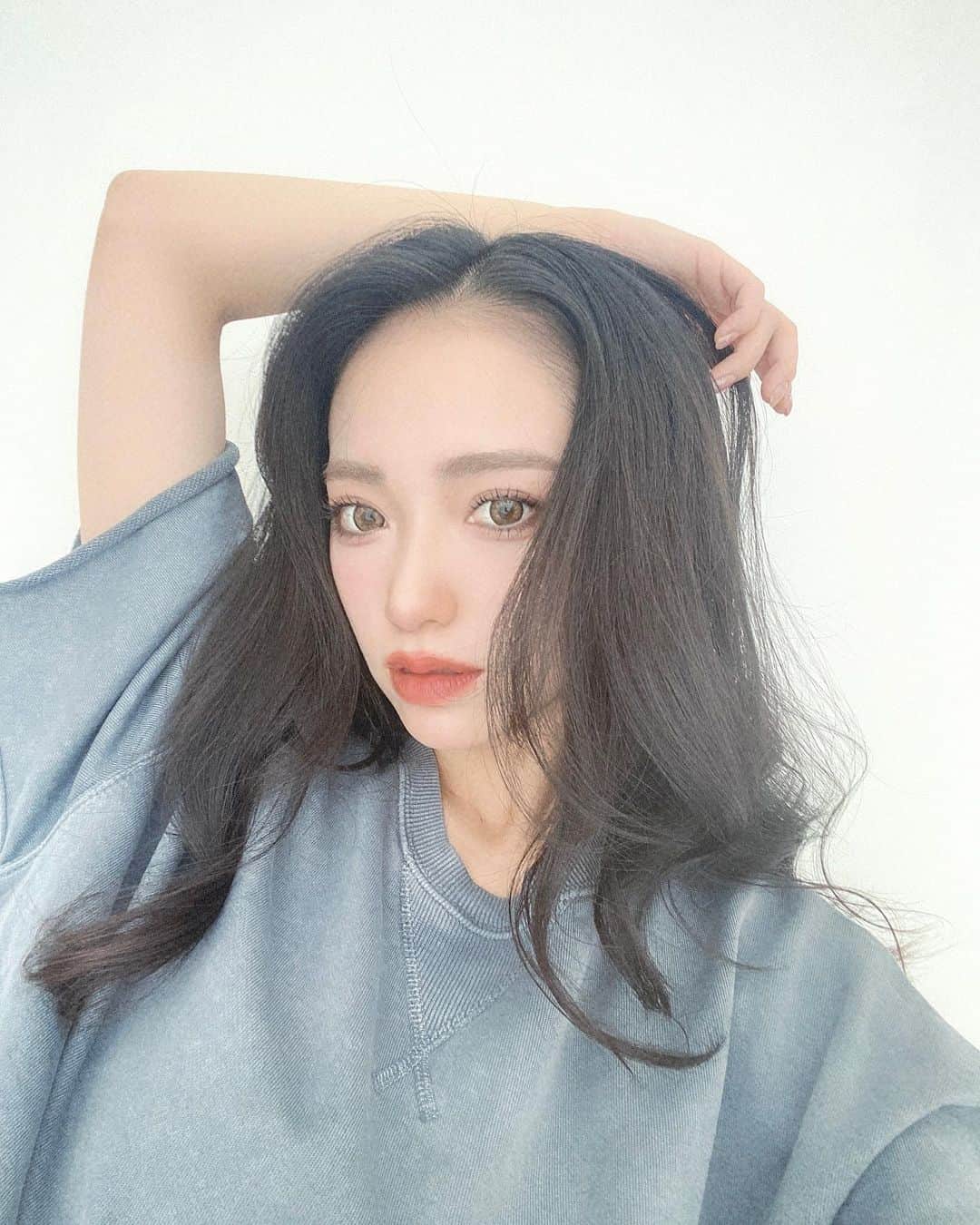 前川琳菜（りなち）さんのインスタグラム写真 - (前川琳菜（りなち）Instagram)「✩‧₊˚  久しぶりに巻きおろし🫶🖤  #japangirl #instagood #me #selfie #smile #팔로우 #소통 #셀카 #셀카그램 #셀카놀이 #セルカ #自撮り女子 #ロングヘア #巻き髪 #黒髪 #黒髪ロング #かきあげ前髪 #地毛」7月27日 19時47分 - rina__maekawa