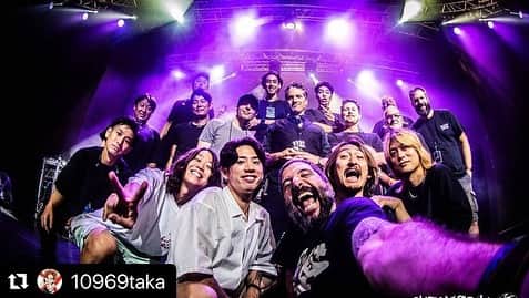 ONE OK ROCK WORLDのインスタグラム：「- ◼️6月から始まった、MUSE WILL OF THE PEOPLE のヨーロッパツアーのサポートアクトと、同時開催された ONE OK ROCK LUXURY DISEASE EUROPE TOUR2023 のワンマンライブ、全公演修了！ メンバー、スタッフの皆様お疲れ様でした！ ONE OK ROCK、また皆様の事を誇りに思います！  少し休憩し、次はアジアツアー！  ⬜︎The supporting acts of the European tour of MUSE WILL OF THE PEOPLE, which started in June, and the one-man live of ONE OK ROCK LUXURY DISEASE EUROPE TOUR 2023, which was held at the same time, have been completed! Thank you to all the members and crews for your hard work! We are proud of ONE OK ROCK and all of you!  After a short break, the next stop is Asia ! -  #oneokrockofficial #10969taka #toru_10969 #tomo_10969 #ryota_0809 #luxurydisease#luxurydisease europetour2023#willofthepeople#eurpetour2023」