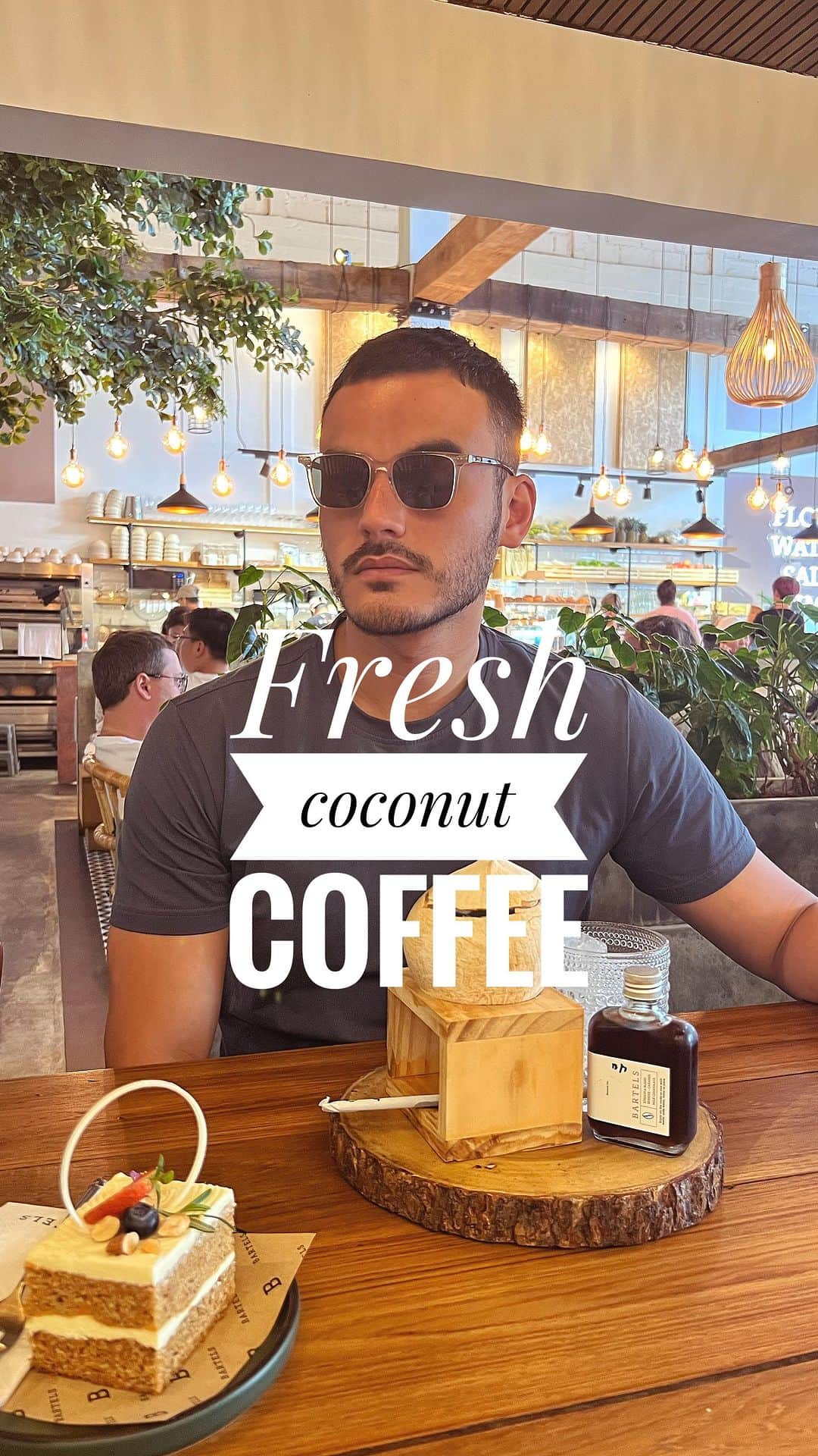 Kam Wai Suenのインスタグラム：「Tag your coffee and coconut lover friends 📍☕️🥥  Sip on a taste of the tropics with Bartel’s coconut-coffee, perfectly blended for a refreshing start to your day in Phuket. @bartels.thailand   #coconut #coffee #coconutcoffee #coffeeholic #coffeeshop #cafe #phuket #wheninphuket #wheninthailand #hkreel #hkfoodie #hktravelblogger」