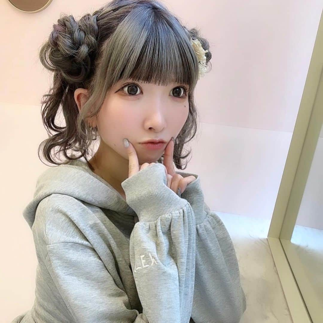 まあたそのインスタグラム：「2度目のあいりさんヘアメ🥰 今回もかわいいにしてもらた🫶」