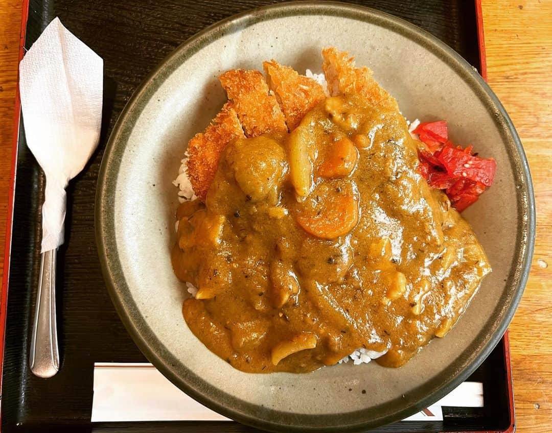 バカリズムのインスタグラム：「優勝。」