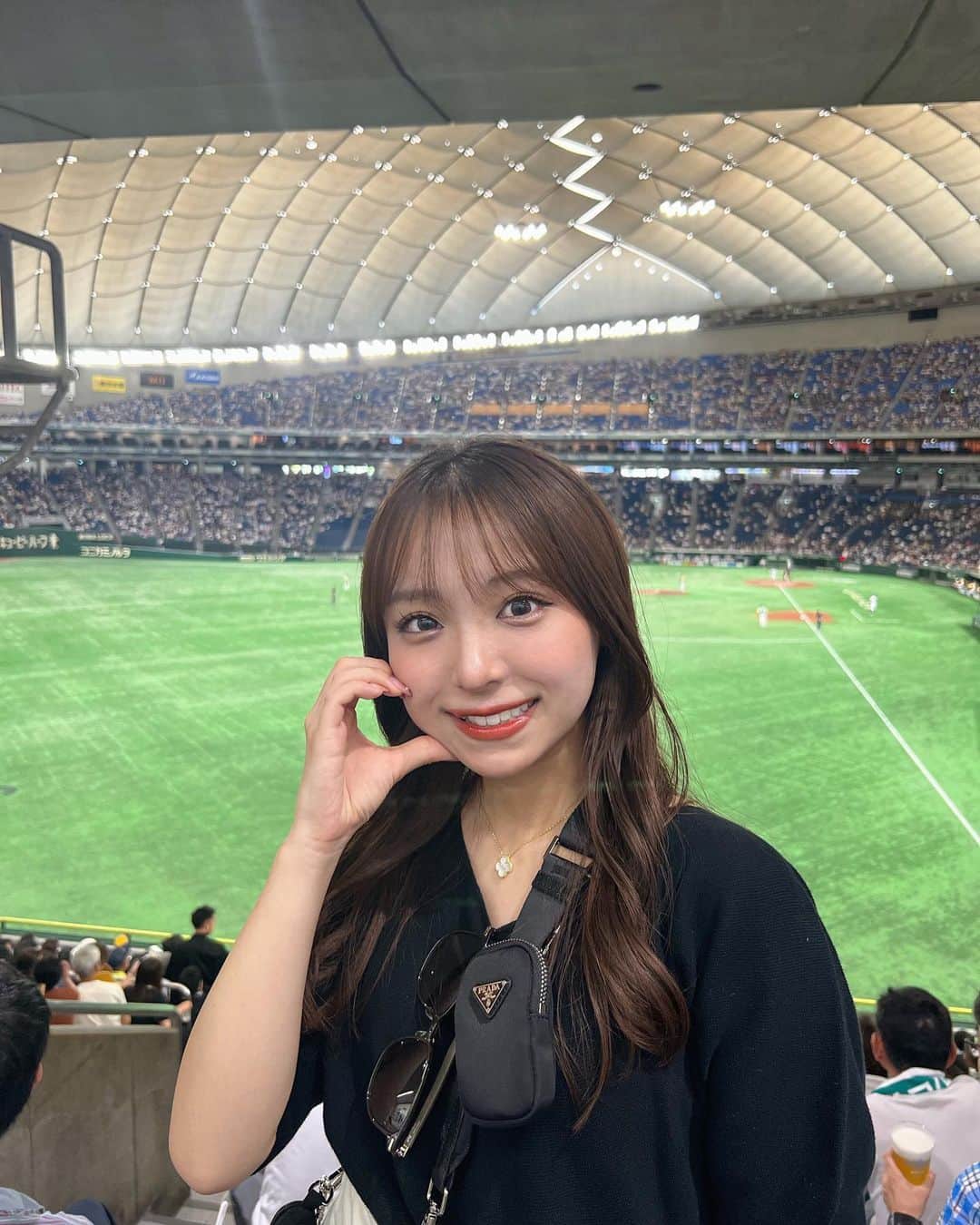 のインスタグラム：「野球応援⚾️してきた！  #東京ドーム #野球 #野球観戦 #野球女子 #tokyo #休日 #思い出 #baseball #instadaily #instagood #instalike #tflers #ootd #コーデ #ポニーテール #ロングヘア #sport」