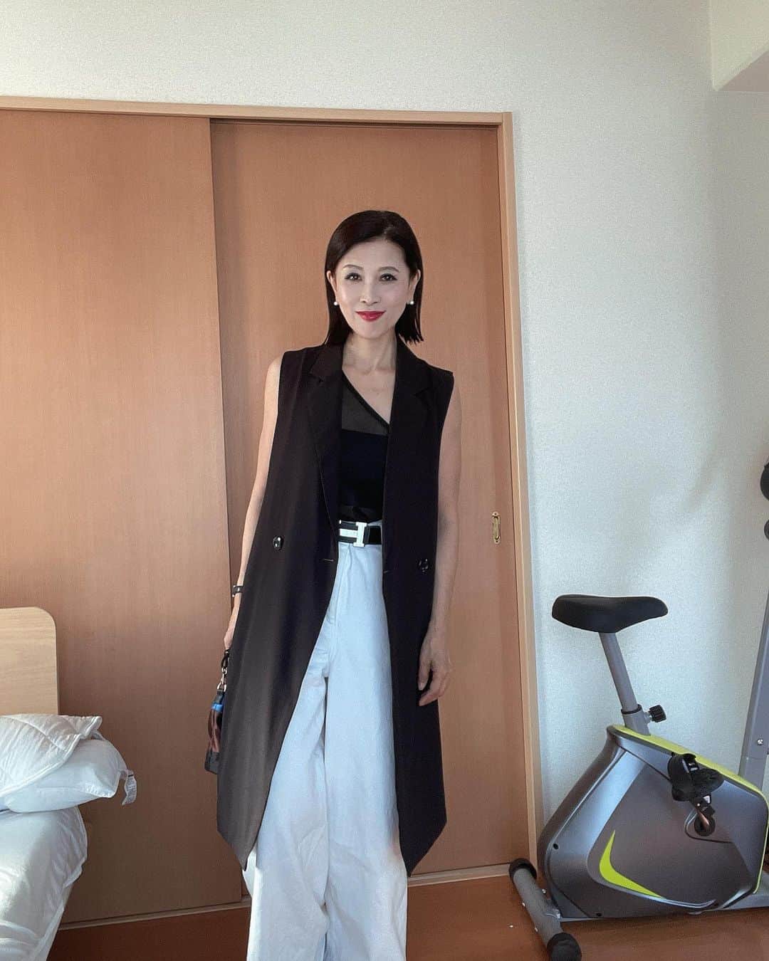 Naoko（なおこ）さんのインスタグラム写真 - (Naoko（なおこ）Instagram)「🫥 🫥 🫥 🫥  🫥 🫥  たくさんの 情熱と思い  現実を生きるわたし」7月27日 20時47分 - smile_naohibi