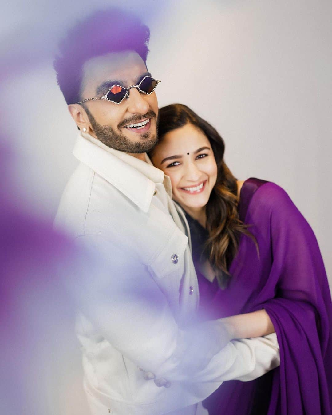 アリア・バットのインスタグラム：「Rocky & Rani are arriving TOMORROW!  See you at the moviesssss 💜💜💜💜」