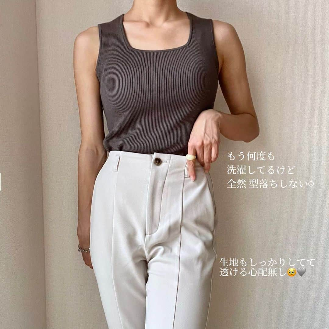 近藤美月さんのインスタグラム写真 - (近藤美月Instagram)「個人的に超お気に入りの GUトップス♥️🫶  生地感もしっかりしてて、 もう10回以上は洗濯してるけど 型崩れなし☺︎🫧（おしゃれ着洗濯） ⁡ ⁡デザイン可愛くて、 デコルテがしっかり見えるから 1枚でもおしゃれ見えするよ🤍💍  ⁡何よりお値段 ¥1,490はお安すぎ🥹♡  ⁡ ⁡ ⁡ ⁡ ⁡ ⁡ ⁡ #gu #gu購入品 #gu購入品レポ #ジーユー #ジーユー購入品 #ジーユーコーデ #ジーユー女子 #gu夏服 #gu着回し #シンプルコーデ #アラサーコーデ #アラサーファッション #プチプラ #1週間コーデ #デコルテ美人 #スクエアネック #guタンクトップ」7月27日 21時00分 - miittsuk