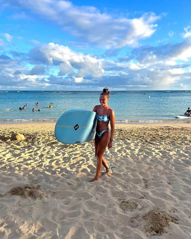 JOLYN Swimwearのインスタグラム：「40% OFF SURF STYLES starts NOW! Head online to shop our SURF COLLECTION today, and you'll score 40% off selected styles at checkout! 🌊💙 // #jolynaustralia」