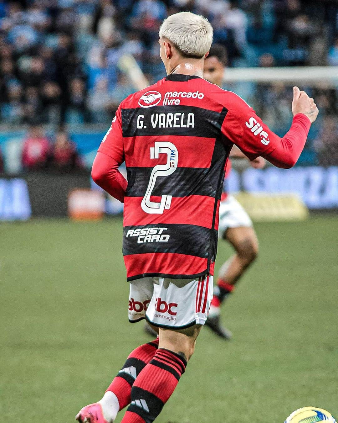 ギジェルモ・バレラさんのインスタグラム写真 - (ギジェルモ・バレラInstagram)「Siempre es y será un placer defender esta camiseta 🙏😍@flamengo」7月28日 6時37分 - guillermovarela4