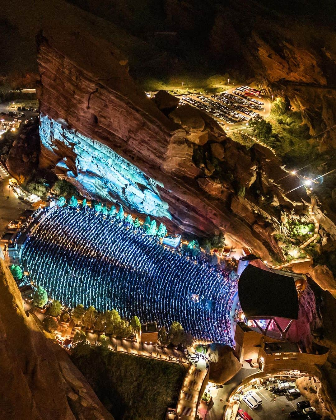 ジム・アドキンスさんのインスタグラム写真 - (ジム・アドキンスInstagram)「A long way from the Arapahoe warehouse. Thank you everyone in Colorado and beyond for coming to the Red Rocks.  A truly incredible night of which to be a part.」7月27日 22時54分 - jimadkins