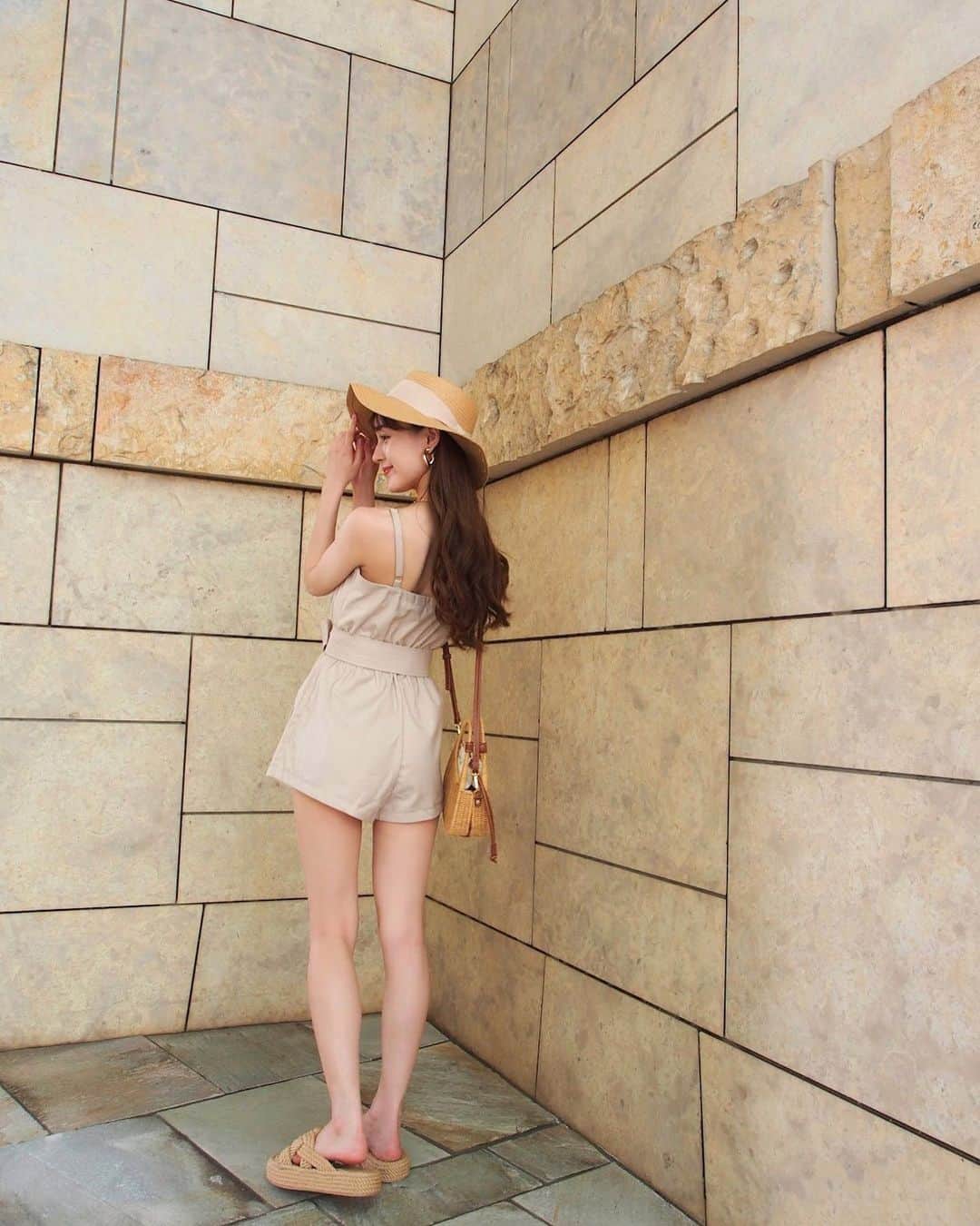 のインスタグラム：「夏ー！！☀️👒🌻  可愛いロンパースを着て…︎︎︎︎❤︎ #rompers #bubblefashion #bubblejp」