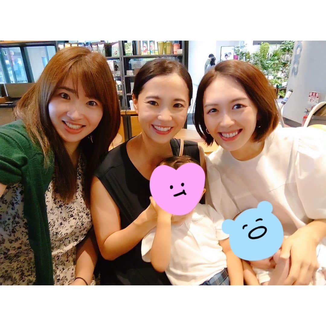 矢田部ゆかのインスタグラム：「なっちゃんの双子ちゃんに会えた👶💕 ほわほわぽにょぽにょ可愛すぎた…🤤  ガールズはあかちゃんのお世話がしたい＆気になるww  あやなちゃんの娘ちゃんはどんどんおねえちゃんにー！！ みんなどんどん成長するね😳」