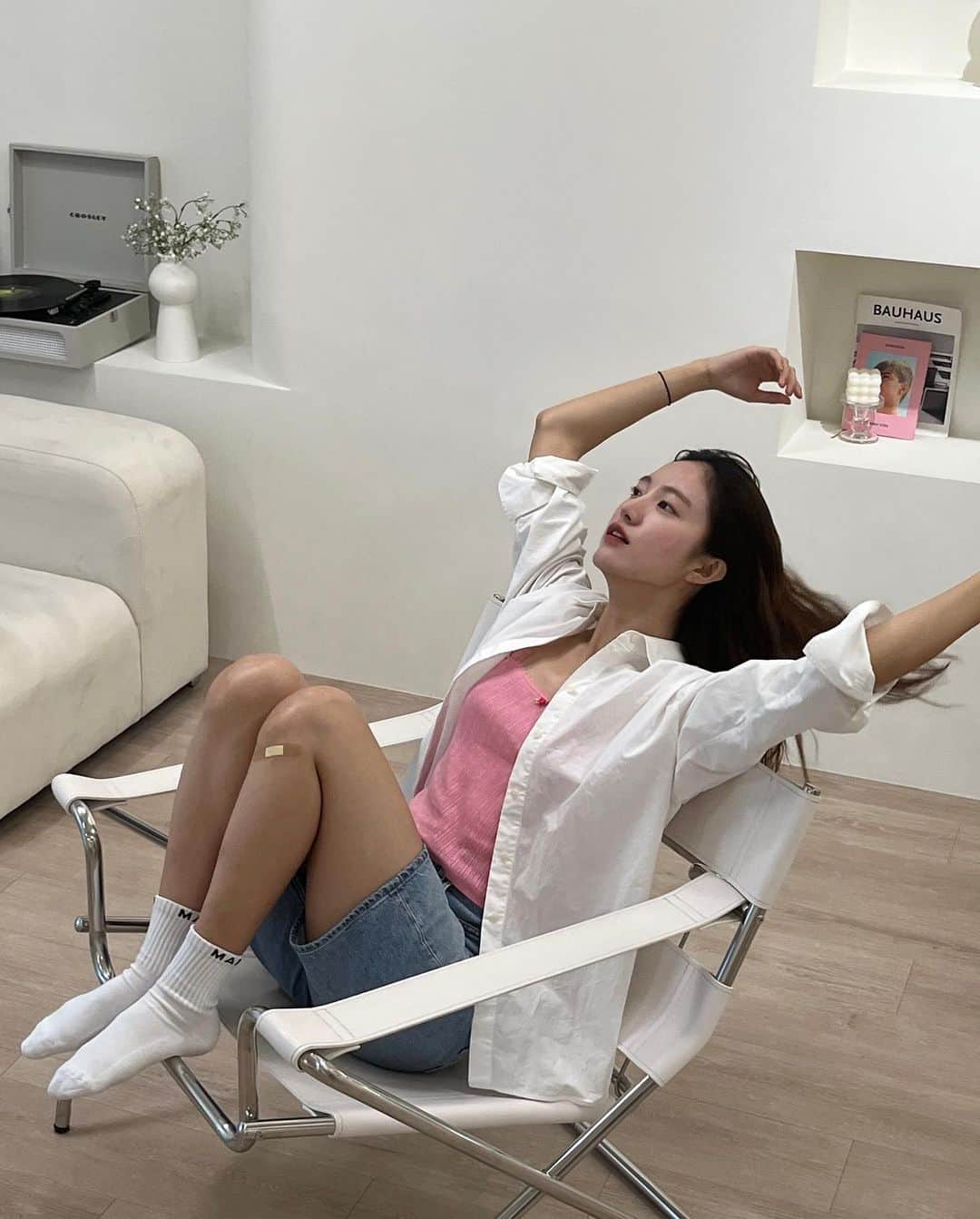 イ・ハウンさんのインスタグラム写真 - (イ・ハウンInstagram)「이유없이 신나고 기분이 좋았던 날☀️」7月27日 23時29分 - lhaeun96