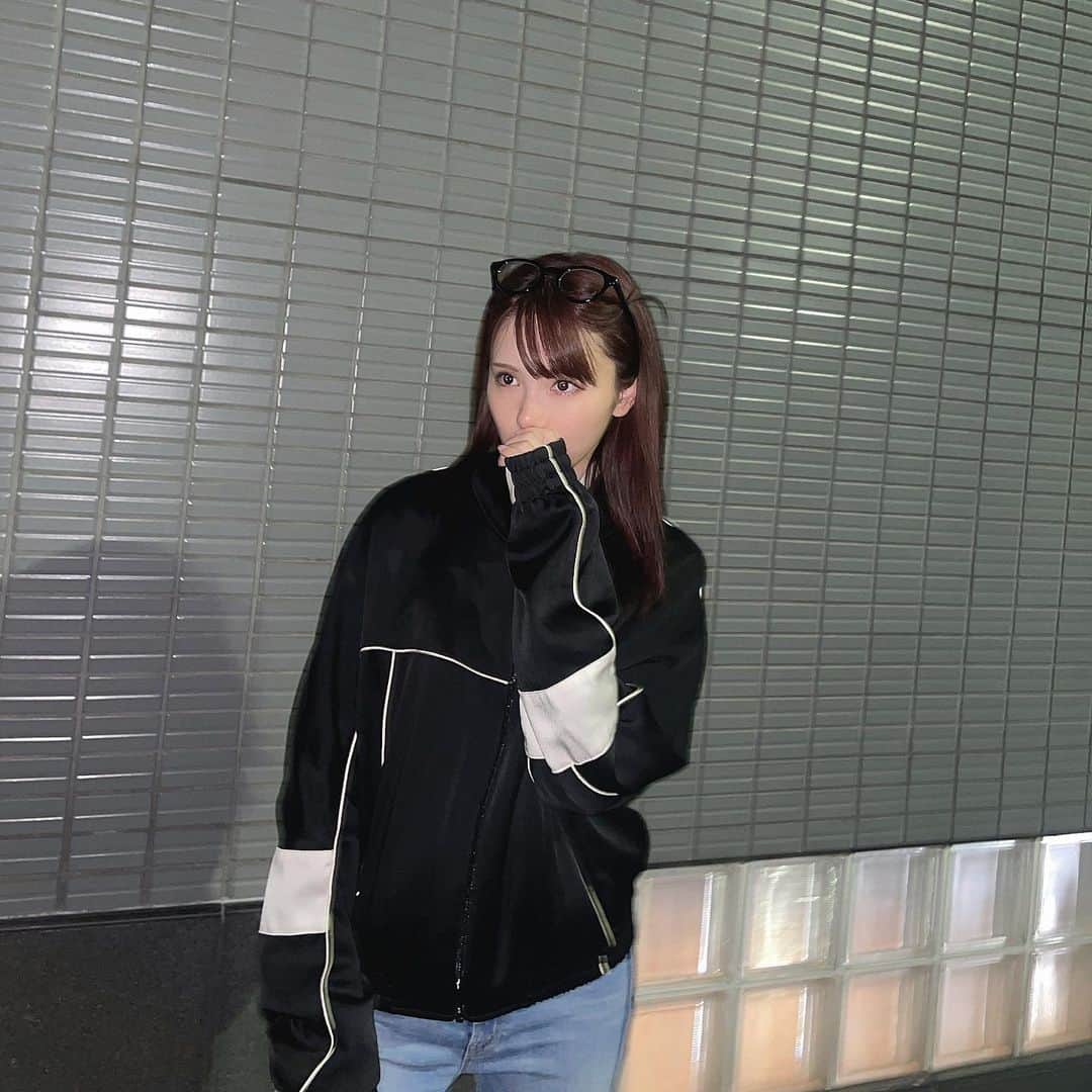 西村歩乃果のインスタグラム：「お気に入りのジャージ」