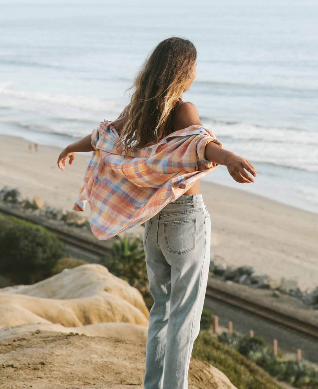 BILLABONG WOMENSのインスタグラム：「Checked out this summer」