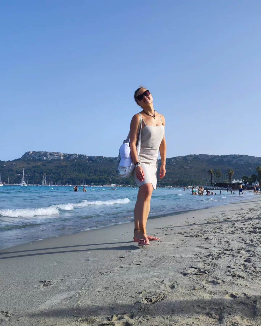 ダーシャ・ゲルムさんのインスタグラム写真 - (ダーシャ・ゲルムInstagram)「Sardegna ♥️  A bit late, but here are some memories that will stay forever.  Travelling, vacationing, exploring with you is always a pleasure @anejwagner   New destination checked ✅  #sardinia #sardegna #summer #summervibes #goodfood」7月28日 0時56分 - grmdas