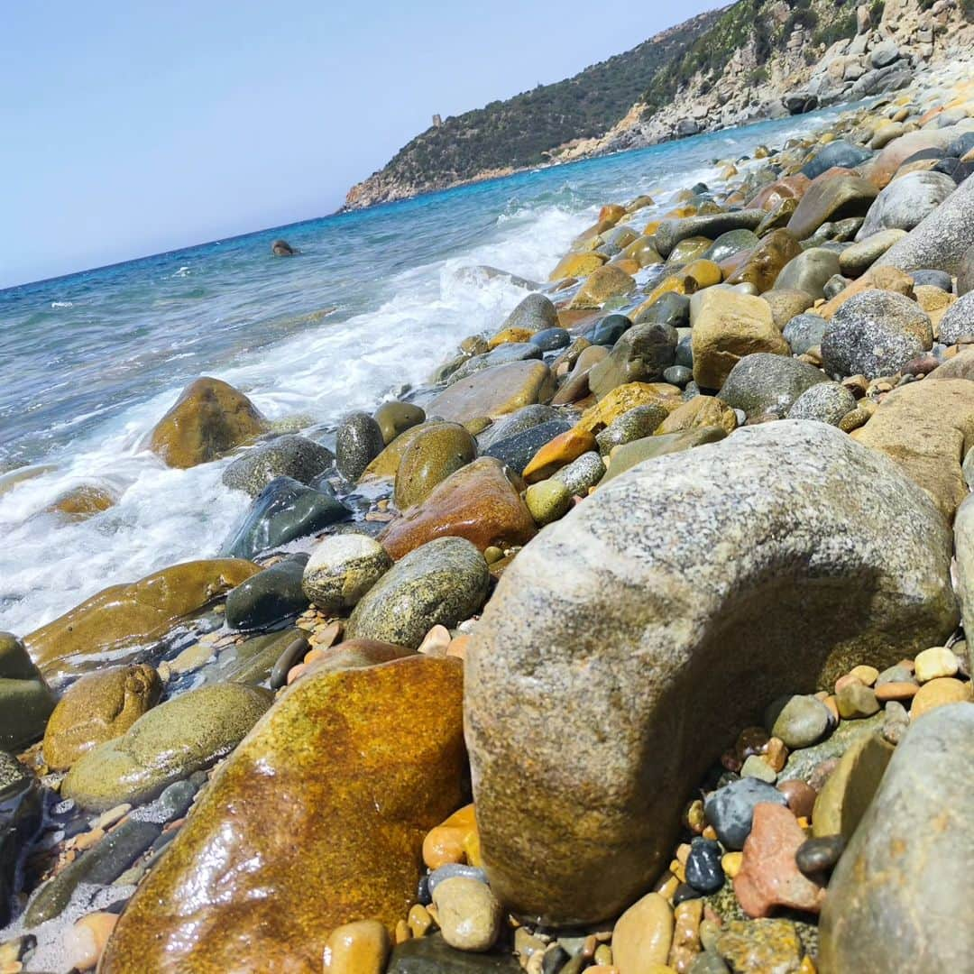 ダーシャ・ゲルムさんのインスタグラム写真 - (ダーシャ・ゲルムInstagram)「Sardegna ♥️  A bit late, but here are some memories that will stay forever.  Travelling, vacationing, exploring with you is always a pleasure @anejwagner   New destination checked ✅  #sardinia #sardegna #summer #summervibes #goodfood」7月28日 0時56分 - grmdas