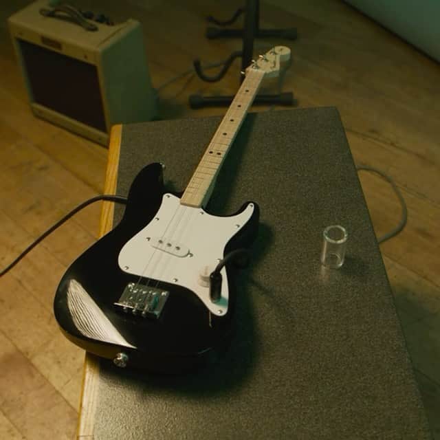 Fender Guitarのインスタグラム：「Introducing the cutest Fenders you'll ever see. We teamed up with @Loogguitars to make mini versions of our most iconic models — a perfect beginner guitar for kids of all ages. Head to the link in bio to learn more.」