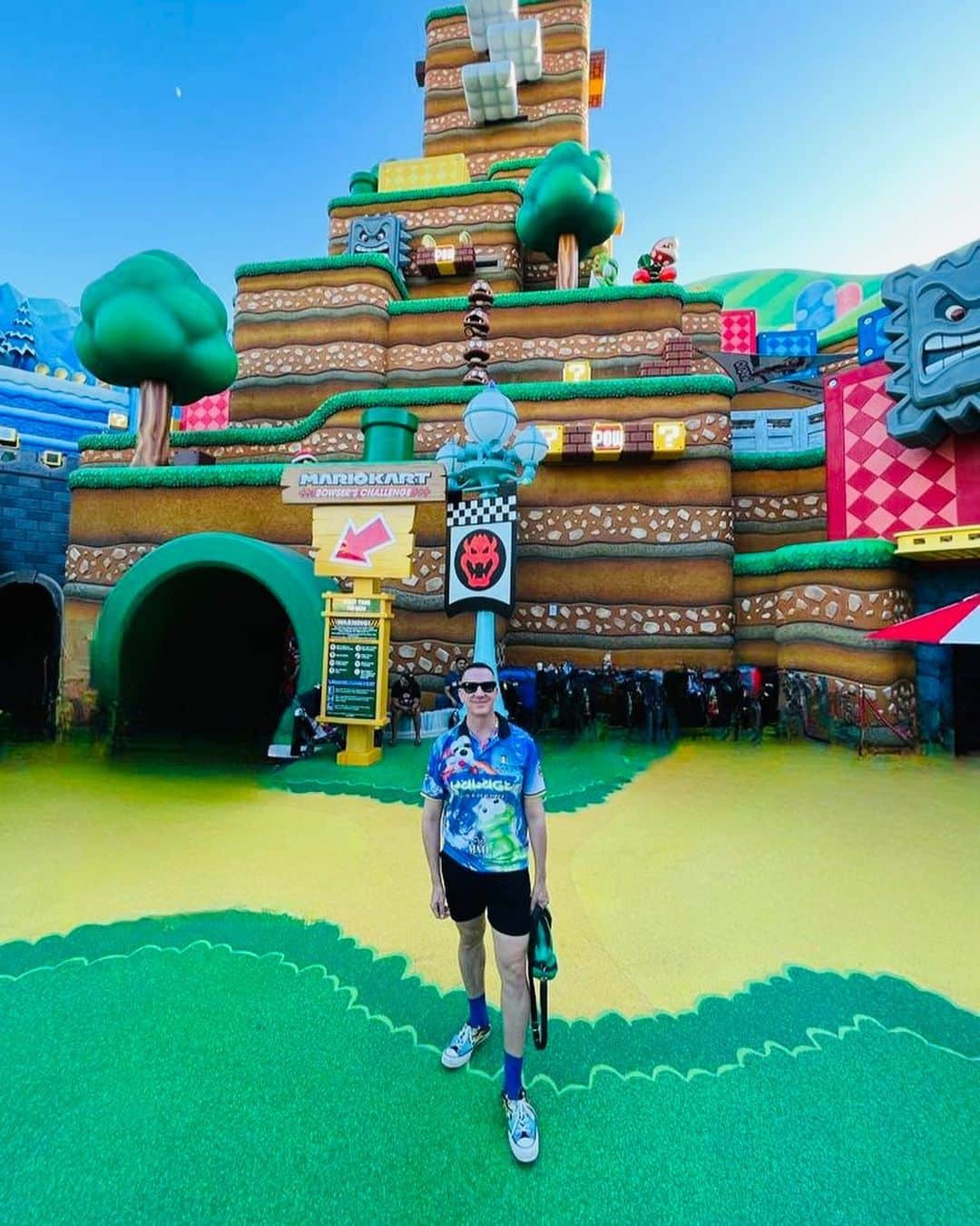 ジェレミー・スコットさんのインスタグラム写真 - (ジェレミー・スコットInstagram)「THANK YOU @unistudios FOR A WONDERFUL TIME IN SUPER NINTENDO WORLD ! 🍄⭐️ #ATUNIVERSAL 😁」7月28日 0時59分 - jeremyscott