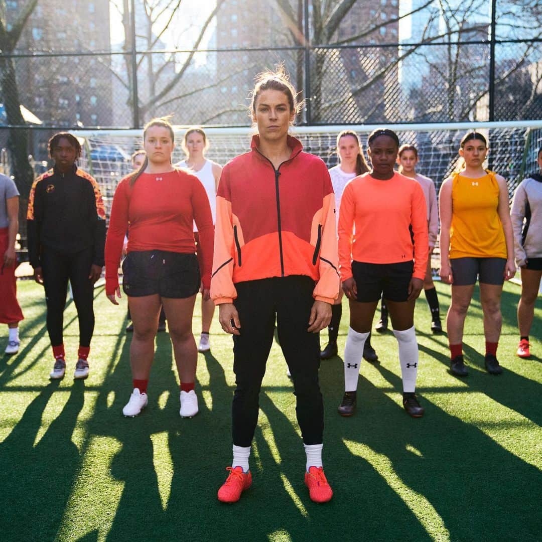 Under Armourのインスタグラム：「@kelleyohara and @alexgreenwood5 are ARMOURED UP and ready for battle🔥❄️ Shop their UA Favorites now!」