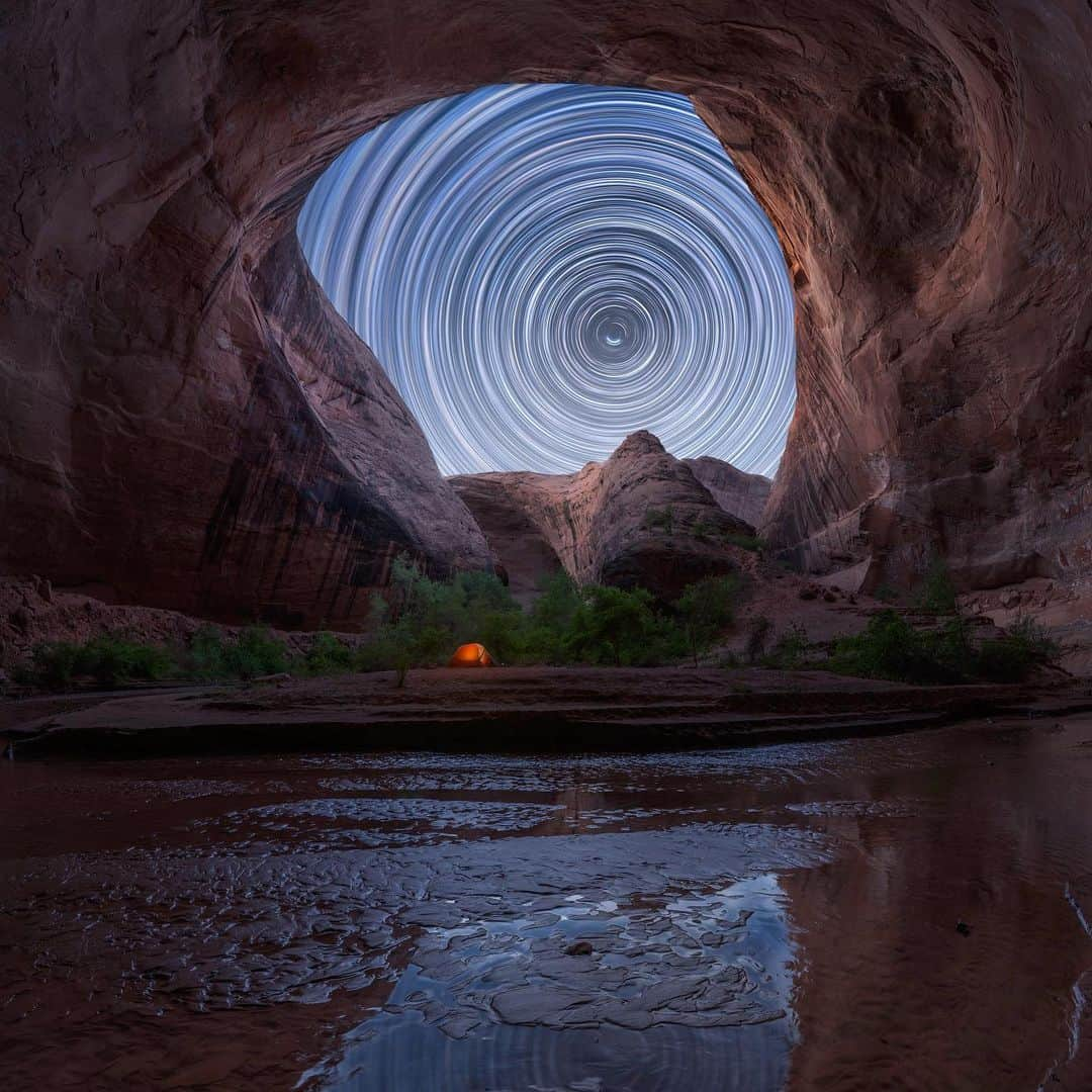 NikonUSAさんのインスタグラム写真 - (NikonUSAInstagram)「We’re continuing to feature creators across the country in our #NikonCreators Road Trip! While based in Colorado, @ForestBarkdollWeil’s passion for the natural world has led him into desolate badlands, remote mountain passes, sinewy canyons, and lush forests across the country with the mirrorless Nikon Z 8 and Z 9 in hand. From Forest: “I’m an avid adventurer and typically can be found summiting high peaks, capturing the night sky, and even chasing storms and auroras, – all with the goal of sharing nature’s beauty and wonder with the world.”  Help us celebrate Colorado creators by showing off your photos & videos with #NikonCreators!  #NikonZ9 #NIKKORZ #Colorado #FineArt #NaturePhotography #Auroras #StormChaser #Roadtrip」7月28日 1時41分 - nikonusa