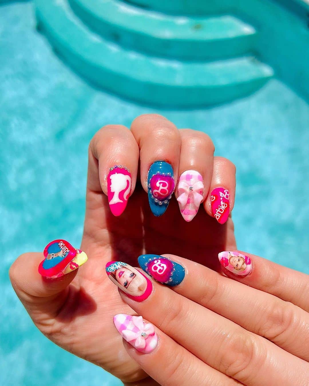 Britney TOKYOのインスタグラム：「Barbie Land👩🏼💖👗🏘👩🏻‍🎤👩🏼‍⚕️👩‍🚀🧜🏻‍♀️  #barbie #barbiemovie #barbienails #britneytokyo」