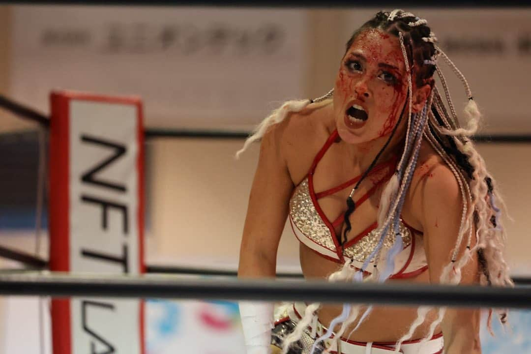 ジュリア・スターダムのインスタグラム：「観覧注意！  ※写真転載禁止  #stardom #DDM #Donnadelmondo #マフィアベラ　#mafiabella #OMG #バリバリボンバーズ #BX3 #prowrestler  #joshipuroresu  #giulia #スターダム　#ドンナデルモンド　#ジュリア #女子プロレス　#女子プロレスラー #コーンロウ #ブレイズ #バリアート」