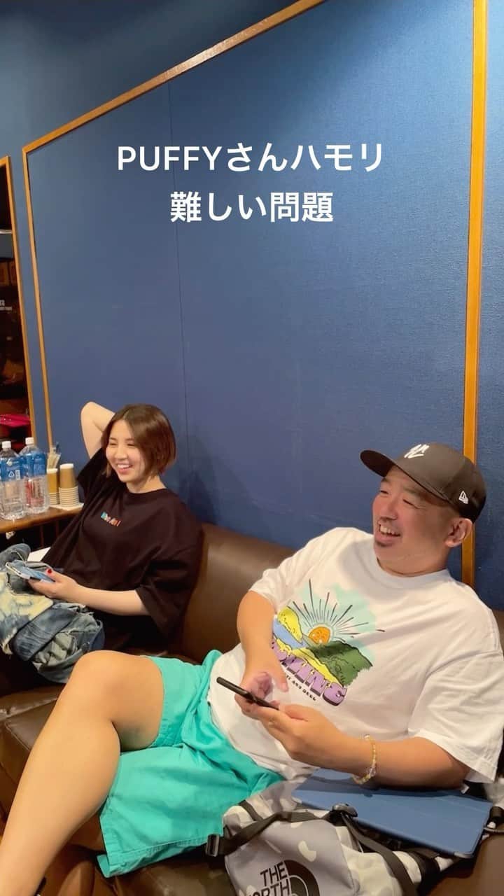 阿部真央のインスタグラム：「これが私の生きる道☺️ハモリ全然できない😂 with @mitokatsuyuki.official」
