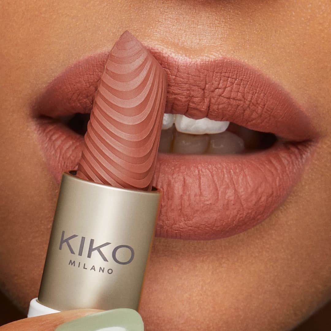 KIKO MILANOさんのインスタグラム写真 - (KIKO MILANOInstagram)「Get ready for a creamy matte-finish lipstick that's all about color and comfort 💋 Our new #KIKOBalance Definition Boost Lipstick is here! 💄⁣ 💖 Energizing coffee extract to revitalise the smile⁣ 💖 Perfectly pairs with Create Your Balance Precision Boost Lip Liner⁣ 💖 Enchanting notes of orange and vanilla⁣ ⁣ #KIKOLips #mattelipstick #nudelipstick #nudelips #newmakeup⁣ ⁣ Soft Touch Compact Foundation 05 - Radiance Boost Concealer 04 - Definition Boost Lipstick 05 - Precision Boost Lip Liner 07 ⁣」7月28日 4時00分 - kikomilano