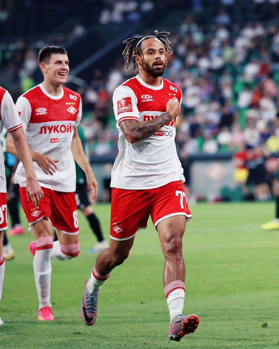 テオ・ボンゴンダさんのインスタグラム写真 - (テオ・ボンゴンダInstagram)「First goal for Spartak! Shinzou wo Sasageyo! ✊❤️🤍」7月28日 4時52分 - theo_bongonda