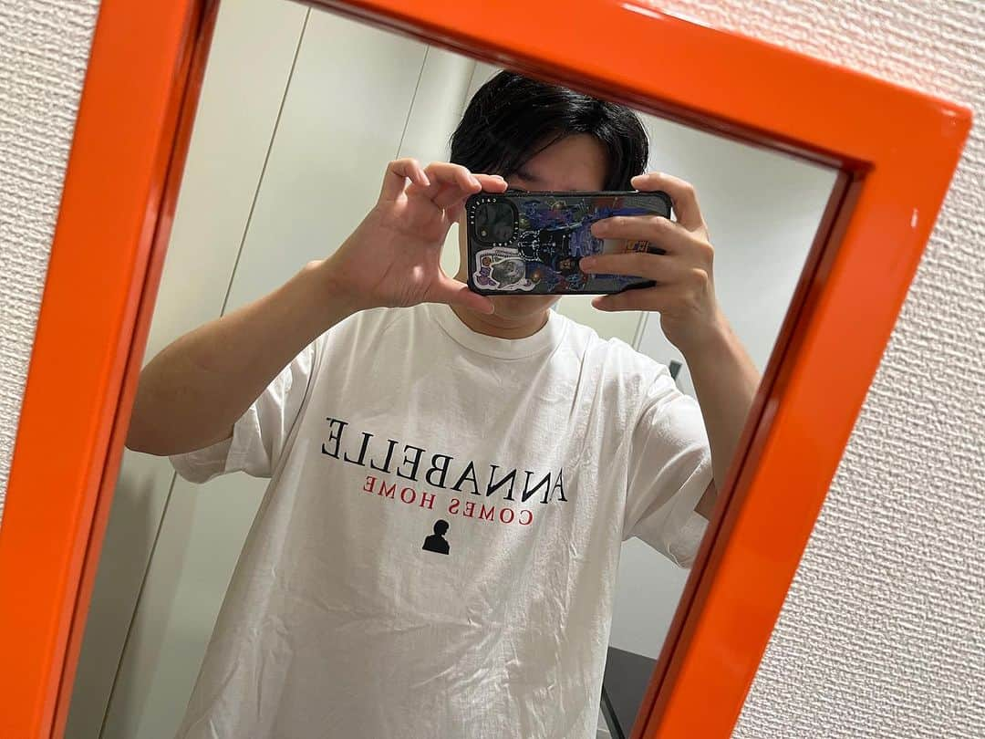 斉藤正伸（ジャガモンド）のインスタグラム：「アナベルちゃん  #映画Tシャツ #アナベル #ジャガモンド斉藤 #ヨケイなお世話 #映画YouTube」