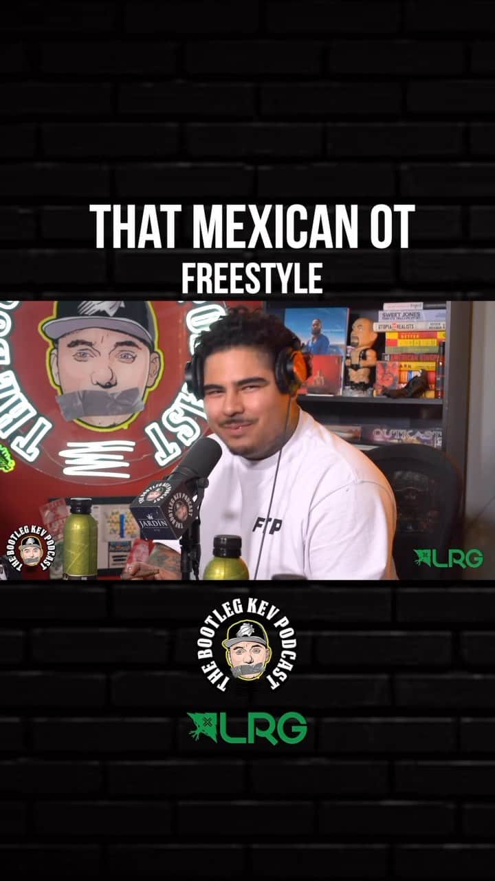 エルアールジーのインスタグラム：「@thatmexicanot came with⛽️for @bootlegkev @thebootlegkevpodcast … salute! 🫡🌲🎙️」
