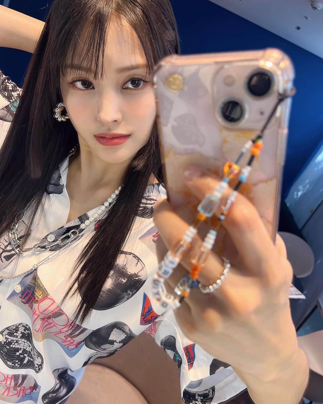 パク・ギュリのインスタグラム：「오늘도 #알유넥스트 본방💪🏻」
