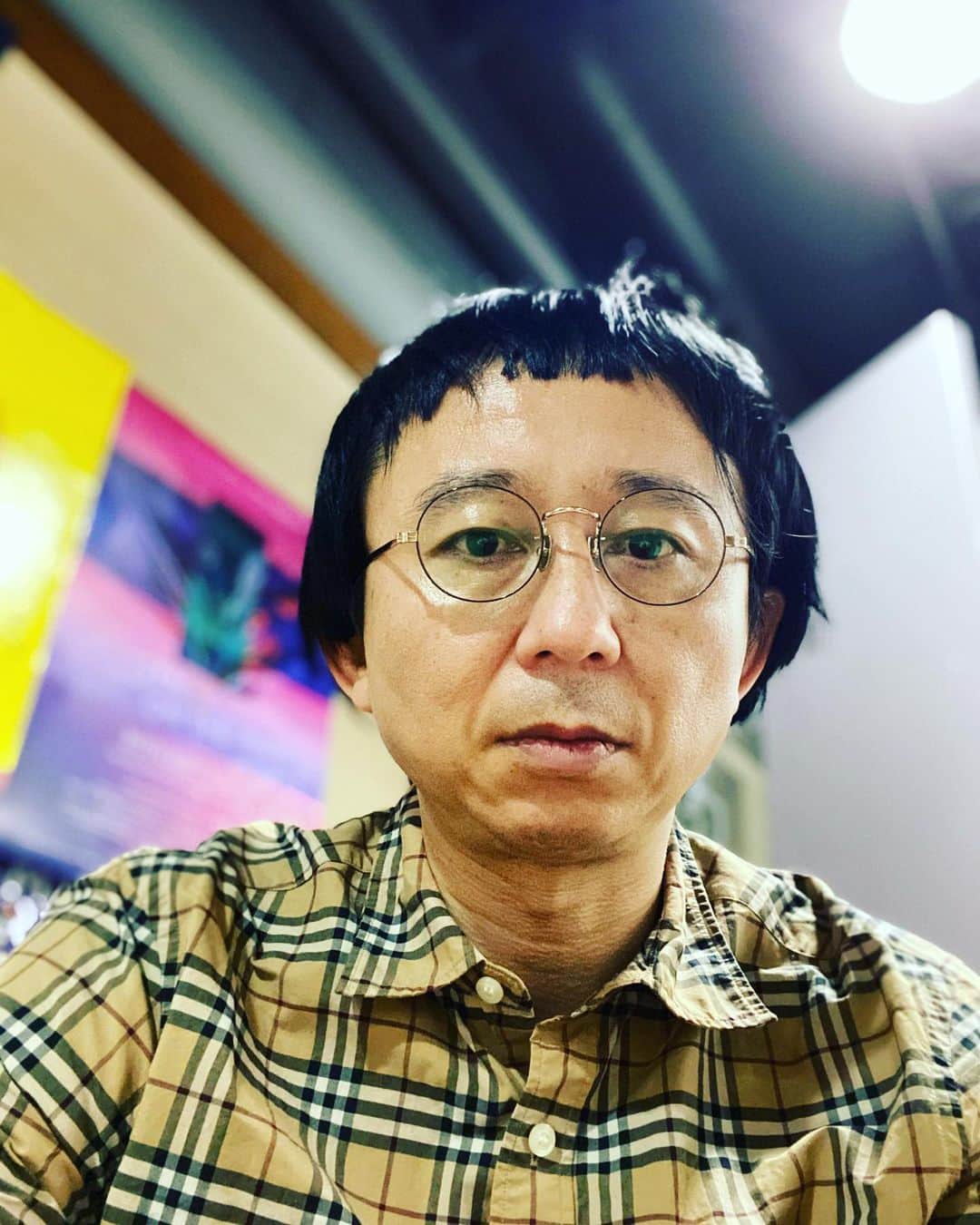 有吉弘行のインスタグラム：「これ何？ あーKing Gnuか。納得。」