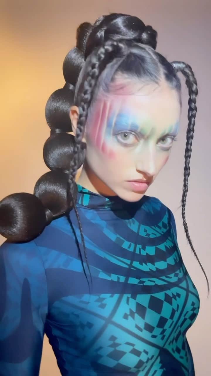 Kento Utsuboのインスタグラム：「💖 Super Kawaii Cyber makeup x  pigment and line makeup💖  ✨Beautiful @isabelleboemeke  _ _ _ _ _ Super Kawaii ❤️ Cyber makeup day✨  Please leave a like and comments below!!!❤️‍🔥 Any questions are welcome!!  スパかわいいー❣️  サイバーxカラフルピグメントメイクアップxラインメイク YouTubeにも上がってるからみてみてね🥰  ありがとうございました☺️  皆さんの感想・コメントお待ちしてます🎶 質問もお気軽にどうぞ😆」