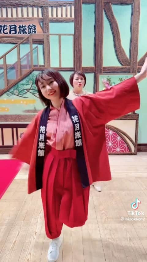 五十嵐サキのインスタグラム：「#吉本新喜劇 #秘蔵っ子 #アイドルグループ #動画 #乱入 #吉本新喜劇総選挙　の投票は8月13日の23時59分まで #応援何卒宜しくお願い致します　🙇‍♀ #湯澤花梨 #五十嵐サキ」